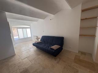 Atypical house with terrace - Salles-sous-Bois - 1