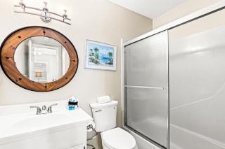Surf’s Up! Pet-friendly, 2BR 2BA Beachfront Townhouse, Sleeps 8! - Panama City Beach - 1