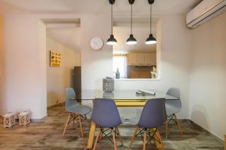 Private Modern Apartment - Nea Roda - 8
