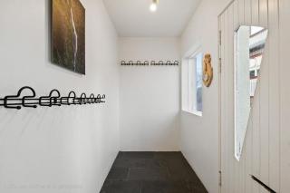 Large apartment with its own entrance! - Hafnarfjördur - 0