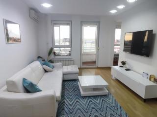 Premium Belvil apartment, free parking - 1