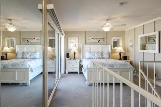 Oceanside Beach Condos - Oceanside - 7