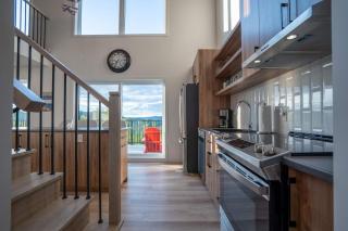 Spa & Scenic Views at the Summit - The SkyLodge - Saint Come - 1