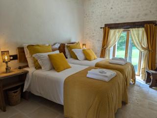 Gîte 4 étoiles proche d'Angoulême avec piscine chauffée - - 6