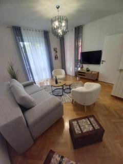 SEA and SUN Ankaran, near the Beach, free Parking and Wi-Fi, stunning sunset, 80m2 - Ancarano - 9