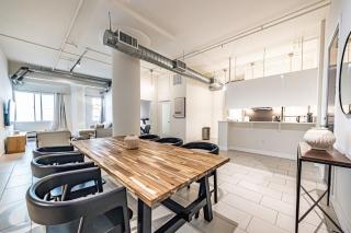 Industrial Style 2BR Condo Downtown LA With Rooftop! - Los Angeles - 1