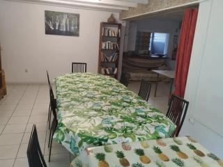 Maison familiale à Saint-Joseph avec jardin - 7