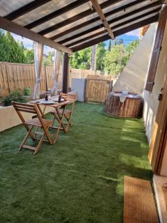 Spa et lit baldaquin - Saint-Pargoire - 0