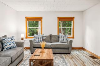 Spacious 3 Bedroom on Arbutus Lake - Traverse City - 6