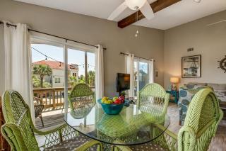 Beach Vacation! Walkable to Dining&Shopping-Unit C - 0