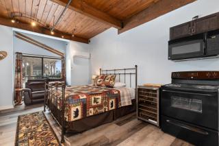 Mountain Inn Studio 93 with Wintergreen Advantage - Wintergreen - 0