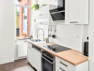 Salz&Wind Modernes Apartment in Kiel zentral & 24h Selbst Check In - Kiel - 0