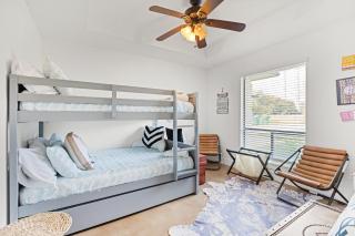 Lakefront Paradise with Firepit - Marble Falls - 6