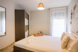 Private Modern Apartment - Nea Roda - 3