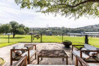 Lakefront Paradise with Firepit - Marble Falls - 3