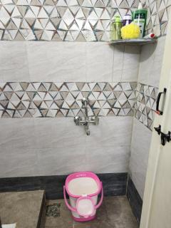1BHK Service Apartment 303 - Jāmb - 7