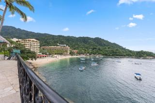 Wake Up to Waves Private Balcony Beach Access - Puerto Vallarta - 6