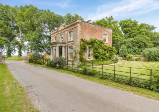 The Gate House at Wolterton Hall - Itteringham - 6