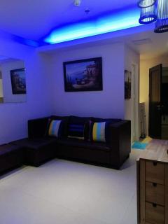 Isidro's Crib at Matina Enclaves Residences with a strong wifi and netflix - Davao City - 5