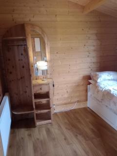 Mulhollow Lodge - Keel - 2