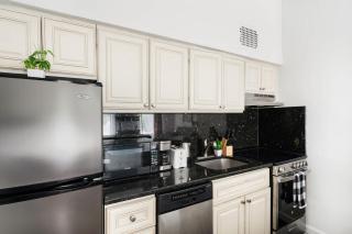 26-2B Gramercy Large 1BR WD in unit courtyard - New York - 1