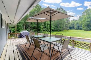 Private cottage with 26 acre & outdoor games - Bracebridge - 7