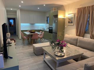 My Serenity Seaside Retreat - - 1