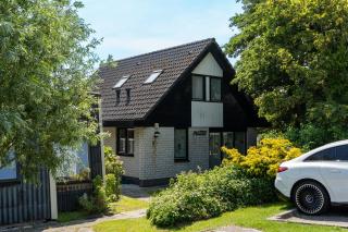 Een Ruime Vakantiehuis aan de kust in het prachtige Sint Maartenszee - 9