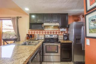 Off The Hook Simply Elegant Ocean Front Condo - 5