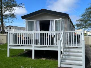 Hummingbird Retreat - Blackpool - 0