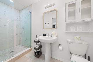 Mallory Squared by Beachside Management - 7