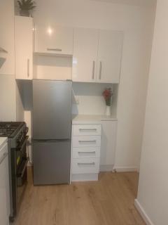 Girlie Room in West London Flat - Moffat - 4