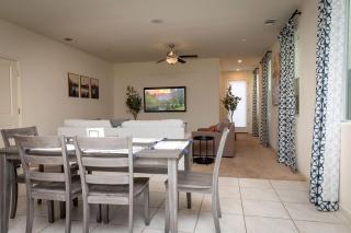 Modern 5 bed near hospitals and UC Merced - Merced - 5