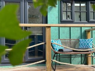 Luxury Shepherds Hut With Wood Fired Hot Tub - Mawgan Porth - 7