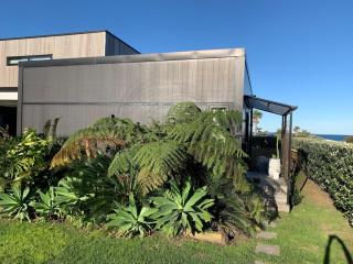 Wainui Beach studio - 2 minutes walk to beach - Gisborne - 0