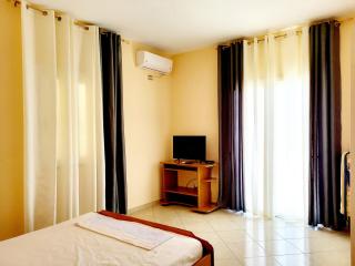 Jasmine Seaview Apartments - 3