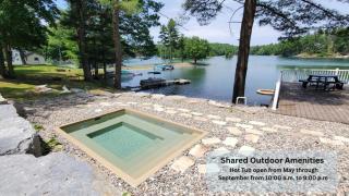 Arbutus Lake Retreat - Traverse City - 8
