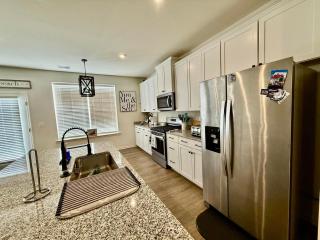 Cross gate road 38074 - 5