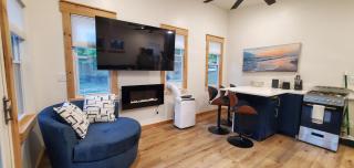 Arbutus Lake Retreat - 7