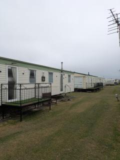 48-3 Coral beach 8 berth 3 bedrooms lead person must be over 30 - Ingoldmells - 0