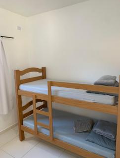 Casa completa em Matinhos aceita pets com Wi Fi, estacionamento e ótima localização - 2