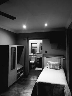Phatt Olive BnB - Middelburg - 4