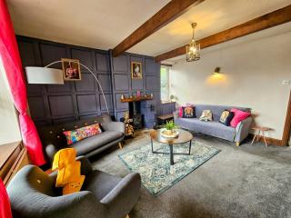 Large 3 bedroom home in the heart of Bingley - 0