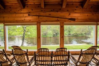 The Royal Stag Lodge - Riverfront on the Au Sable - Five Corners - 9