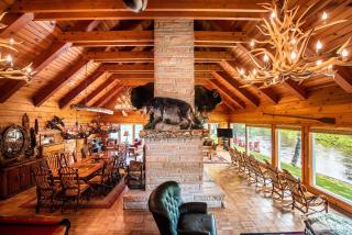 The Royal Stag Lodge - Riverfront on the Au Sable - Five Corners - 6