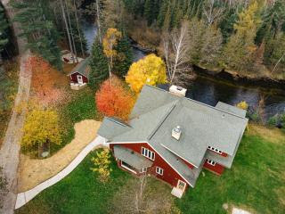 The Royal Stag Lodge - Riverfront on the Au Sable - Five Corners - 3