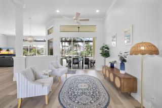 Beachy waterfront home with heated pool and S exposure - 8