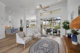 Beachy waterfront home with heated pool and S exposure - 7