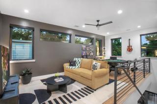 Modern Creekside Townhome Walk To S Lamar B - Austin - 1