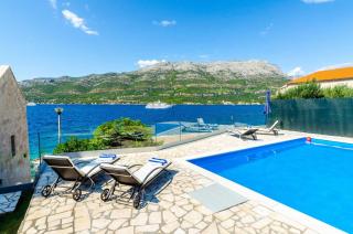 Fantastic Seafront Villa 4 Bedrooms Villa Samostan Prestige Stunning Sea Views Enclosed Garden With Private Pool Korcula - Korčula (Curzola) - 8